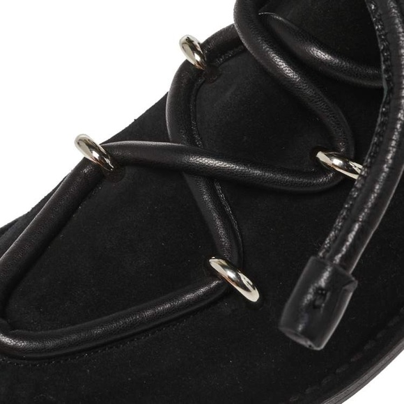 BALENCIAGA LEATHER ANKLE BOOT - Picture 11 of 11